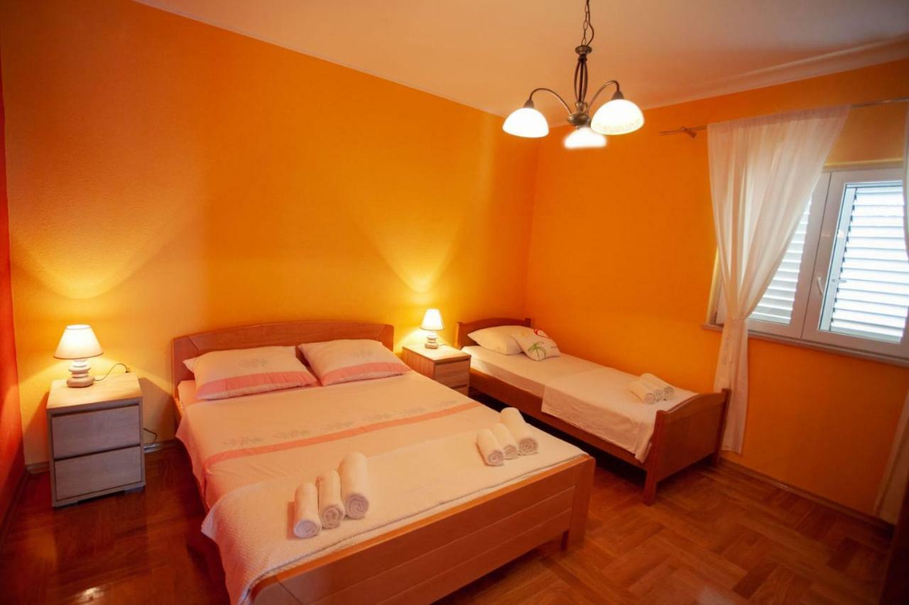 Apartamento Dispet Dugi Rat Exterior foto
